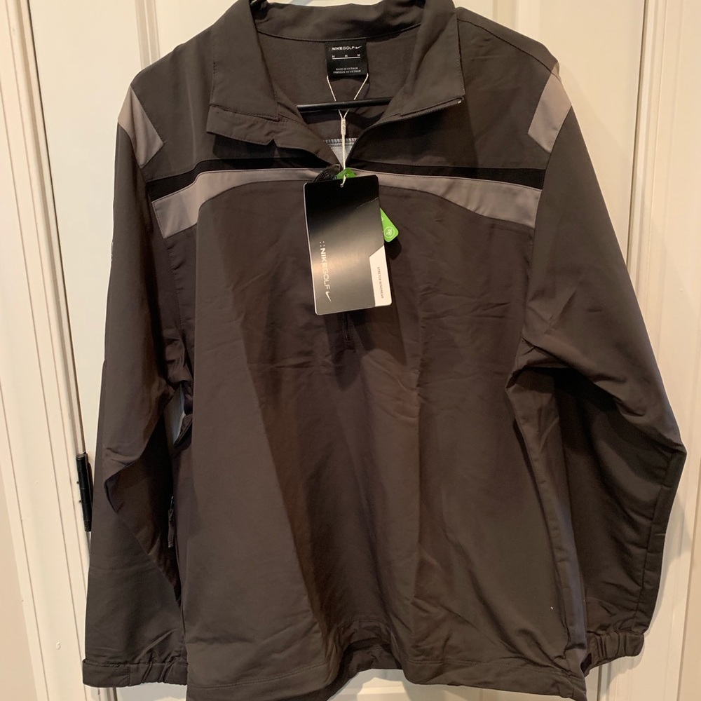 Men’s Nike Golf Windproof Pullover